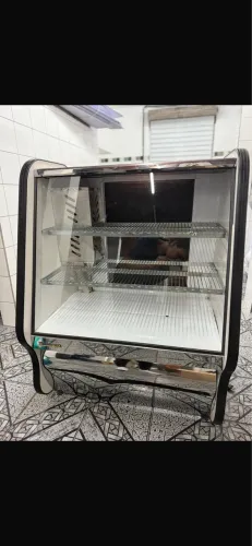 Expositor que gela