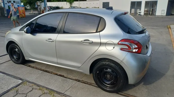 Peugeot 208 Active/active Pack 1.5 Flex 8V 5P 2014