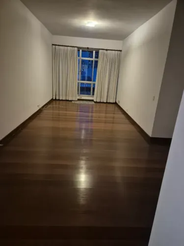 Imóvel para venda tem 140 metros quadrados com 3 quartos em Laranjeiras - Rio de Janeiro -