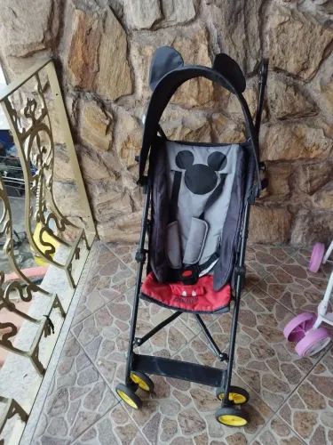 Carrinho de bebê de passeio Mickey