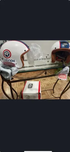 Oportunidade, 2 Capacetes novinhos ( REPSOL)