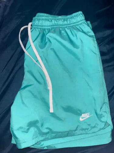 BERMUDA NIKE WOVEN ZERADA
