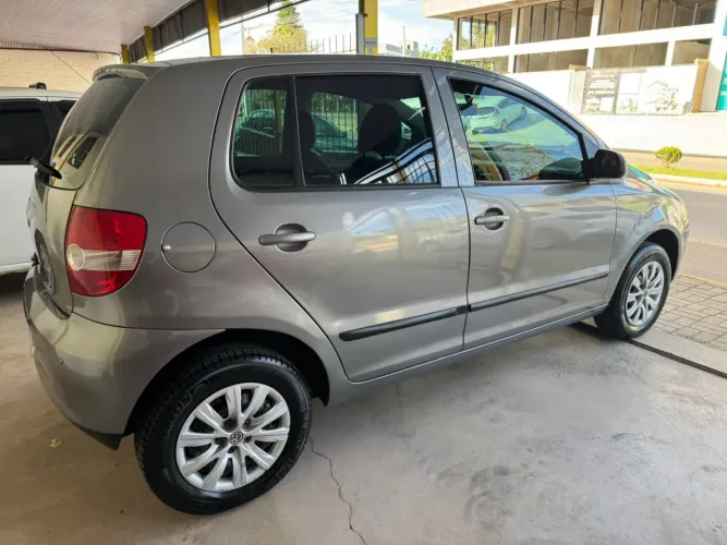 Volkswagen Fox Plus 1.0mi/ 1.0mi Total Flex 8V 3P 2006