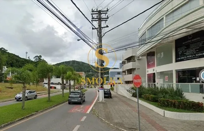 Sala comercial à venda no Córrego Grande