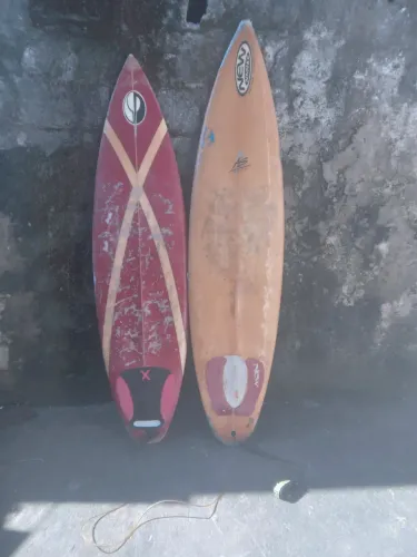 Vendo duas prancha de surfe por 120 reais.