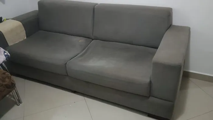Vendo sofá e poltronas