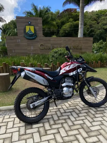 XRE 300 todo em dias