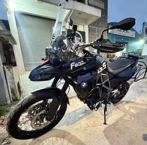 GS800F BLACK 