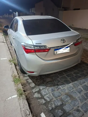 Corolla  GLi 17/18 automático  