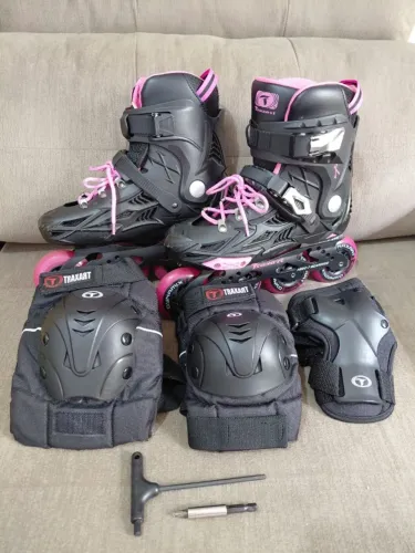 Patins Traxart Dynamix Rose Tam 37/38 + Kit Proteção Traxart Completo