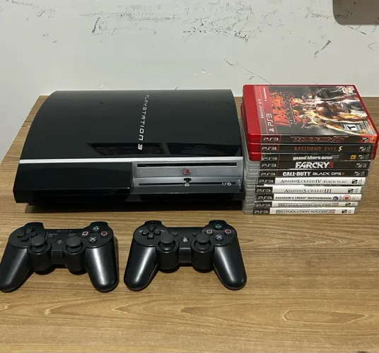 PLAYSTATION 3 FAT 500GB + 10 JOGOS ORIGINAIS + 2 CONTROLES