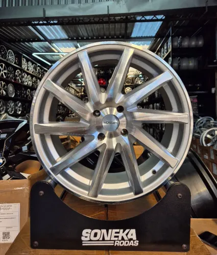 Jogo de rodas VOSSEN CVT KRMAI Aro 17 4x100 