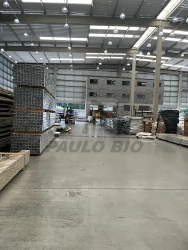 Galpão Industrial para venda com renda no bairro Jardim Leika em Arujá - SP.