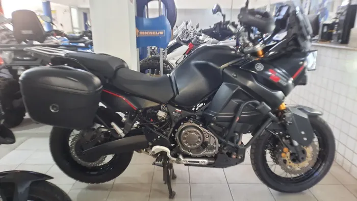 Yamaha XT 1200 Z S. Tenere 2020 70500km revisada com acessórios pronta para viajar