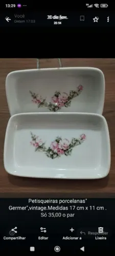 Duas petisqueiras rasas em porcelana branca 