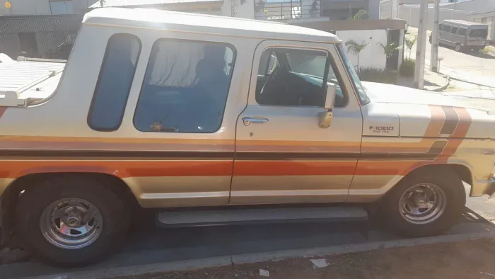 Ford F-1000 S. S. Diesel / S.s. Diesel Turbo 1984