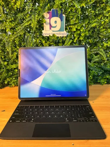 iPad Pro (6° geração) + Magic Keyboard   Chip M2 A2436 Space Gray 12.9? polegadas  128GB  