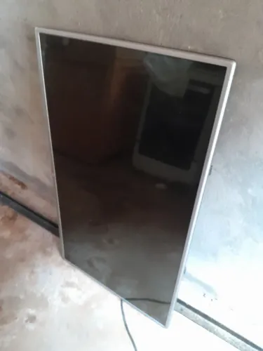 Tv 43 polegadas para retirada de peças 100,00