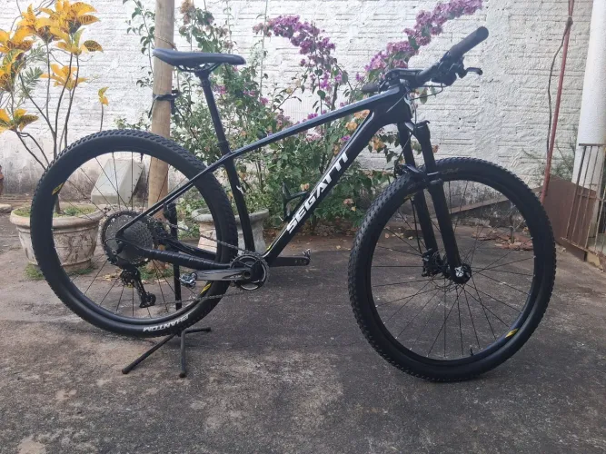 BIKE CARBONO