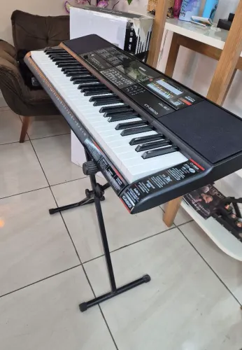 Teclado Casio CT-X800