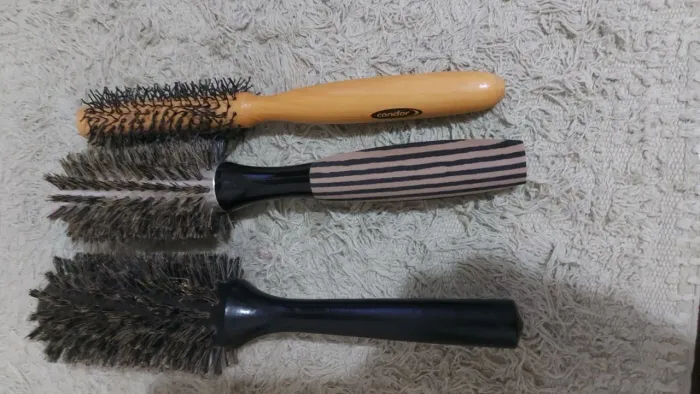 Kit ESCOVAS DE CABELO