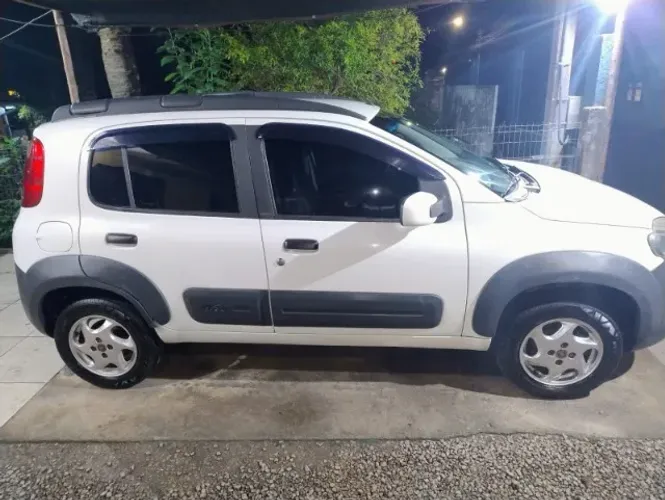 Fiat Uno WAY Celeb. 1.0 EVO Fire Flex 8V 5P 2014