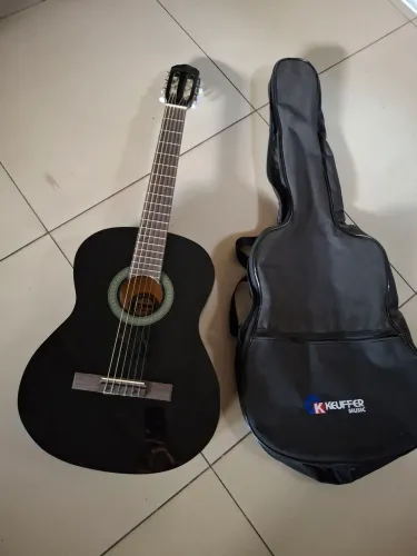 violão Winner 12631( preto) ideal para estudantes e iniciantes.