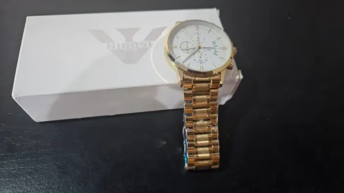 Relógio Nibosi 1985 Aço Inoxidável Dourado Visor Branco Quartzo Masculino