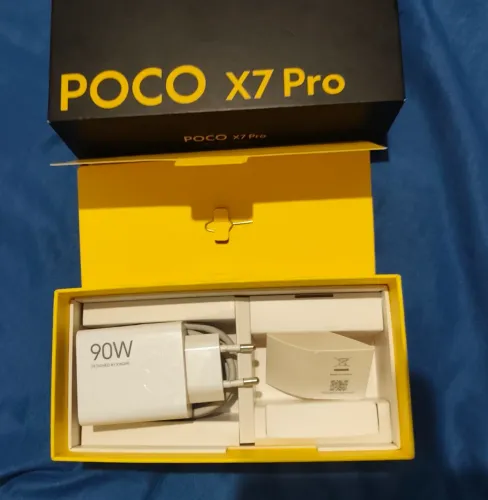 Carregador turbo Xiaomi X7 Pró R$150 -usado por 4 meses apenas . / Caixa por 50 nova tbm