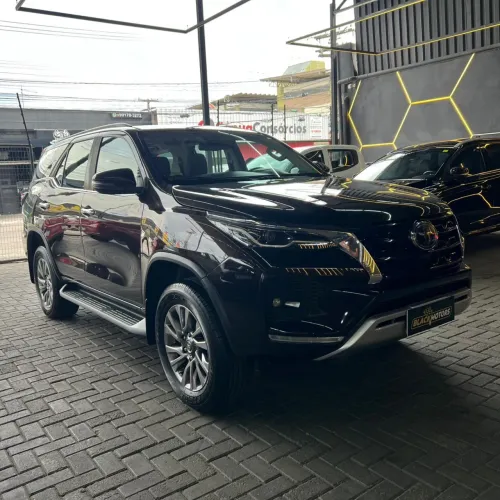 Toyota Hilux SW4 SRX 4X4 2.8 TDI 16V Dies. Aut. 2021