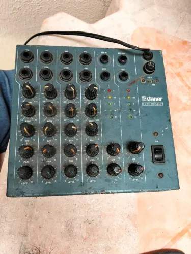 Mesa de som staner Tem conversa no valor 