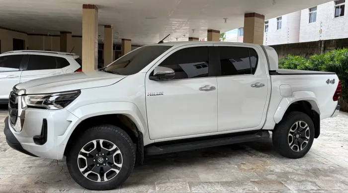Toyota Hilux CD SRX Plus 4X4 2.8 TDI Die. Aut. 2025