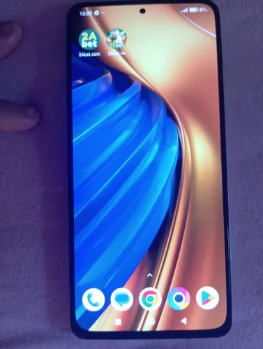 Vendo celular da poco f04 ele tem 256 giga de memória tem NFC para pagamento tudo ok