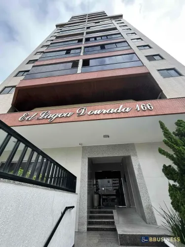 Apartamento à Venda 3 Quartos | 110 m² | Varanda e Lazer Completo, Centro, Campos dos Goy