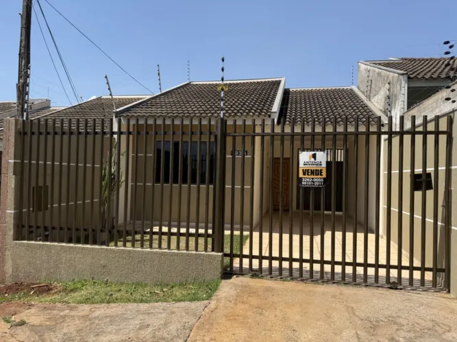 Casa Residencial com 3 quartos à venda por R$ 440000.00, 99.00 m2 - JARDIM SANTA HELENA - 