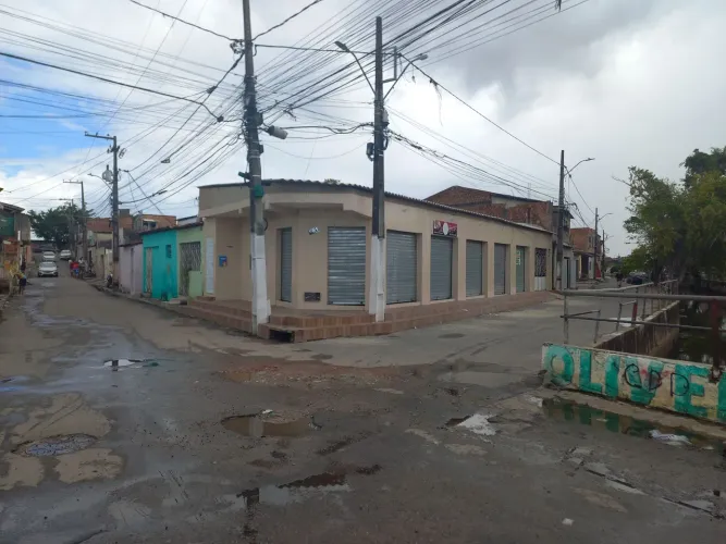 Vendo ou Troco 05 Pontos Comerciais 