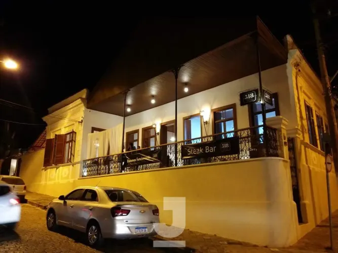 Casa à Venda - Centro, Amparo - 257,92m2 - 3 Quartos