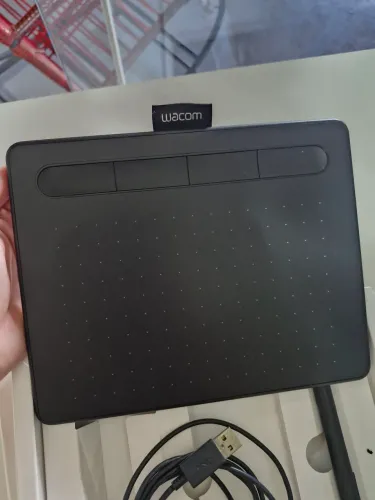 Mesa Digitalizadora Wacom Intuos Small (S) com Caneta e Caixa Original