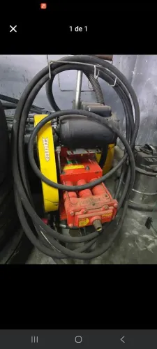 Vende 2 bomb de lava jato. 