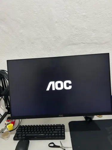 Monitor aoc 100hz + suporte articulado 
