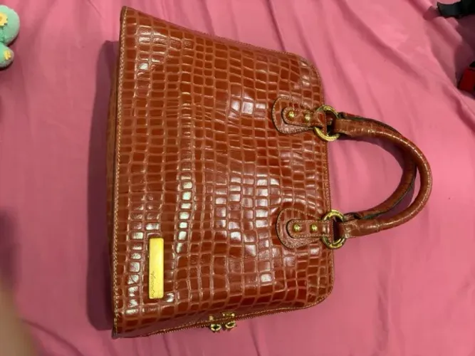 Bolsa COURO LEGÍTIMO MARCA ANANDRA