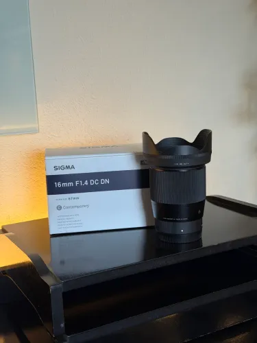 Sigma 16mm f/1.4 DC DN - Sony E - Nova na caixa