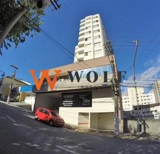 Apartamento no Centro de Florianópolis para alugar com 2 quartos, garagem, andar alto! par
