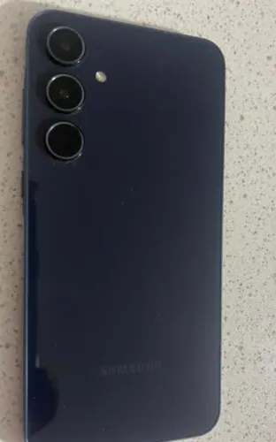 Vendo Samsung a55 5g 128g semi novo interessado entre em contato pelo chat 