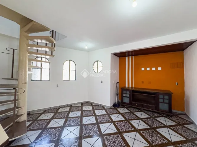Sobrado 4 quarto(s), no bairro Jardim Alzira Franco