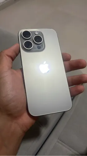 iPhone 15 pro 128gb (Leia descrição)