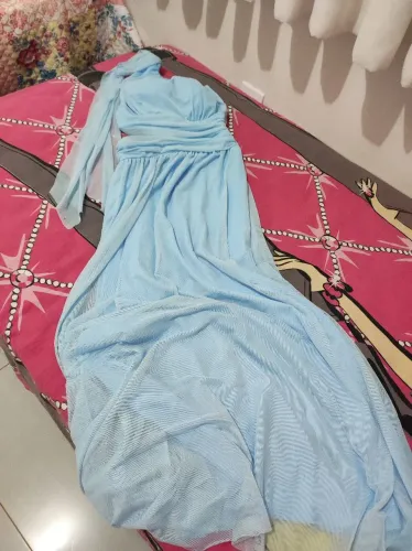 Vestido de festa azul claro 