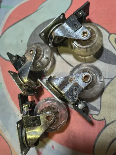 Vendo kit de rodinhas 