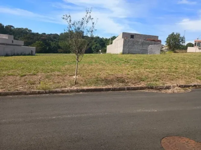Terrenos a venda- Aceita financiamento de Terreno + Construção