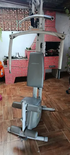 Estão de musculação atlética